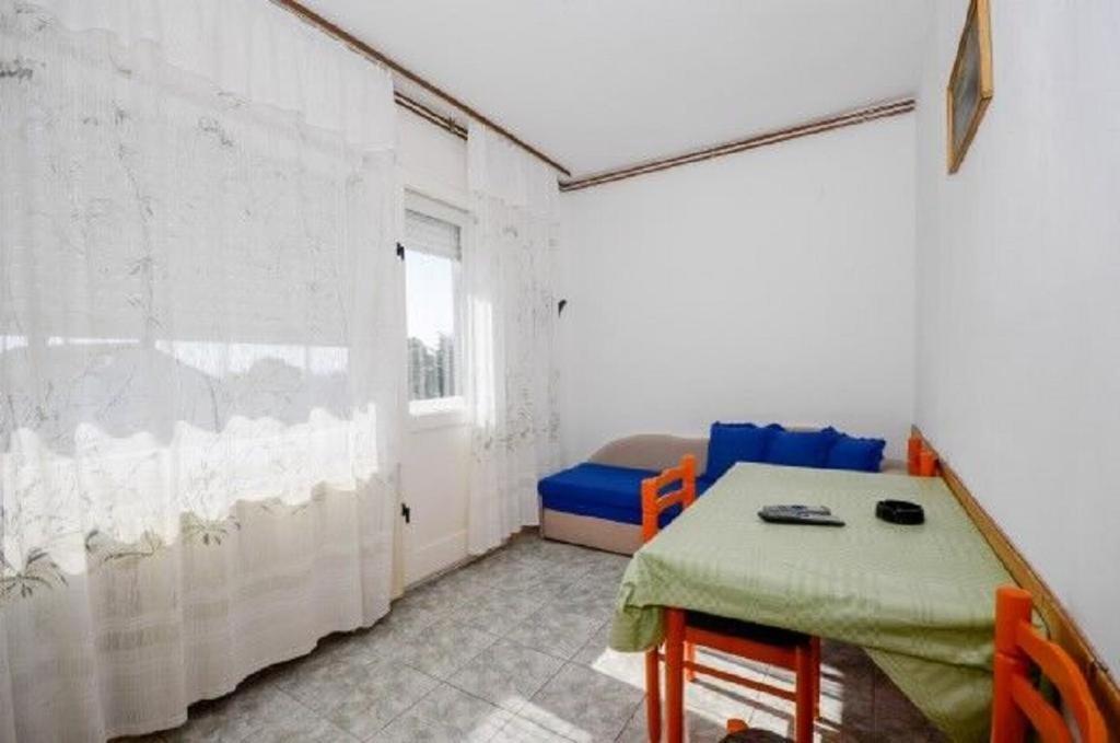 Apartments Drazica Krk Town Bagian luar foto
