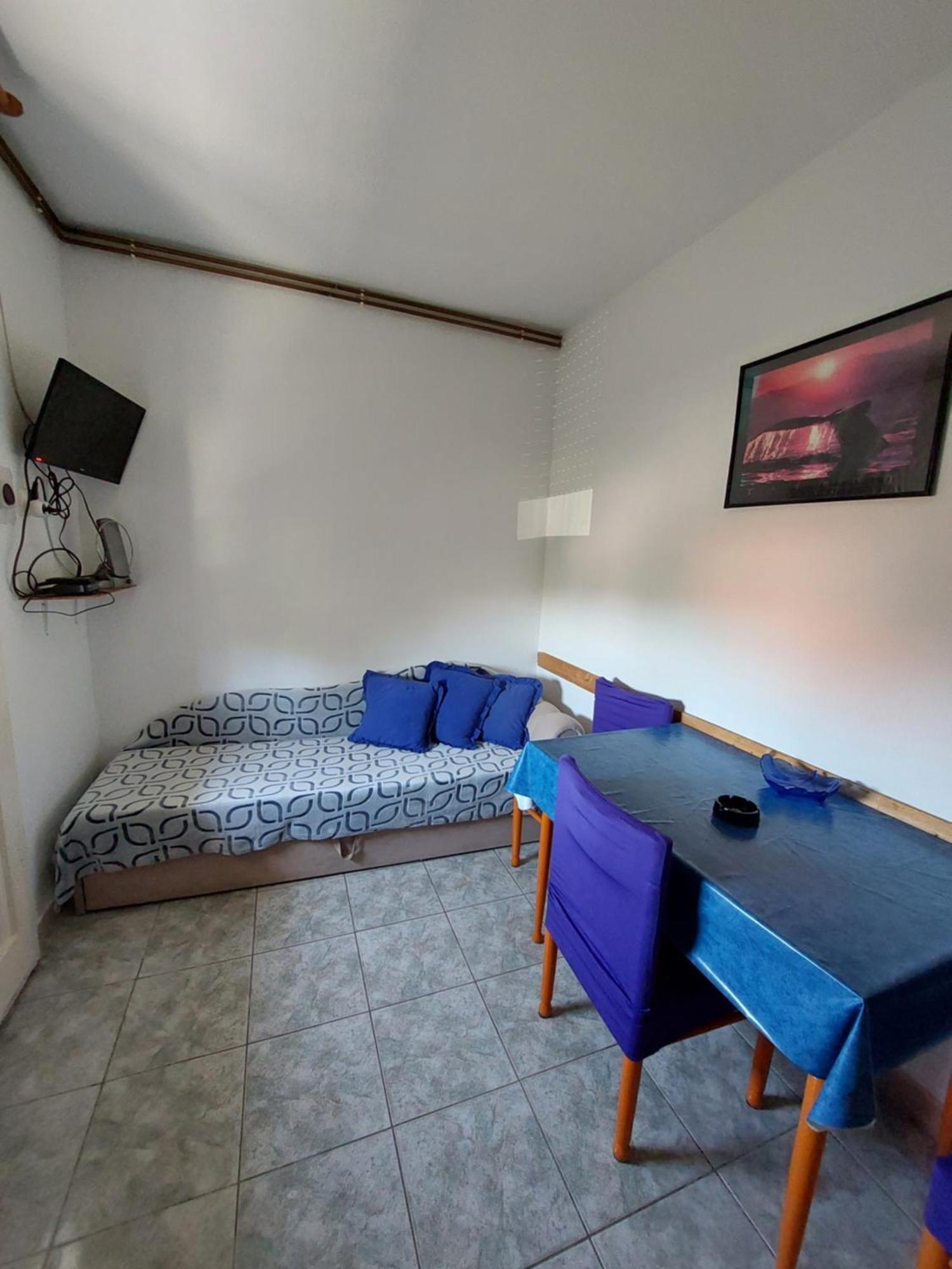 Apartments Drazica Krk Town Ruang foto